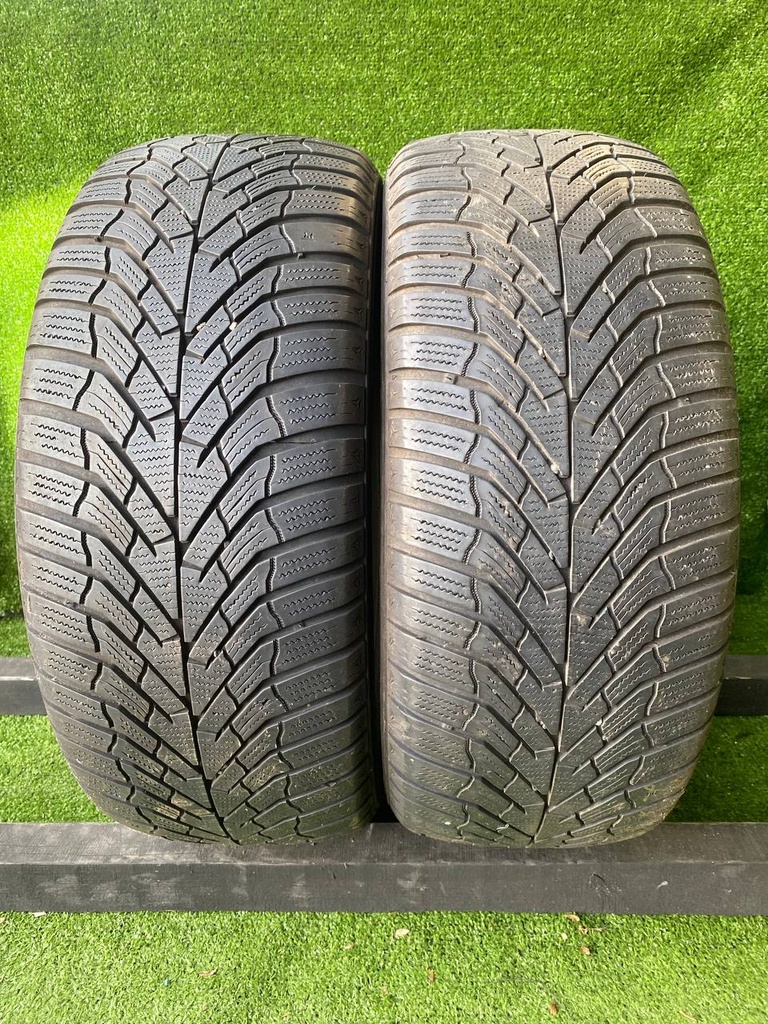 Шина 235 50 R17 Kumho WinterCraft Wi51 Зимові -