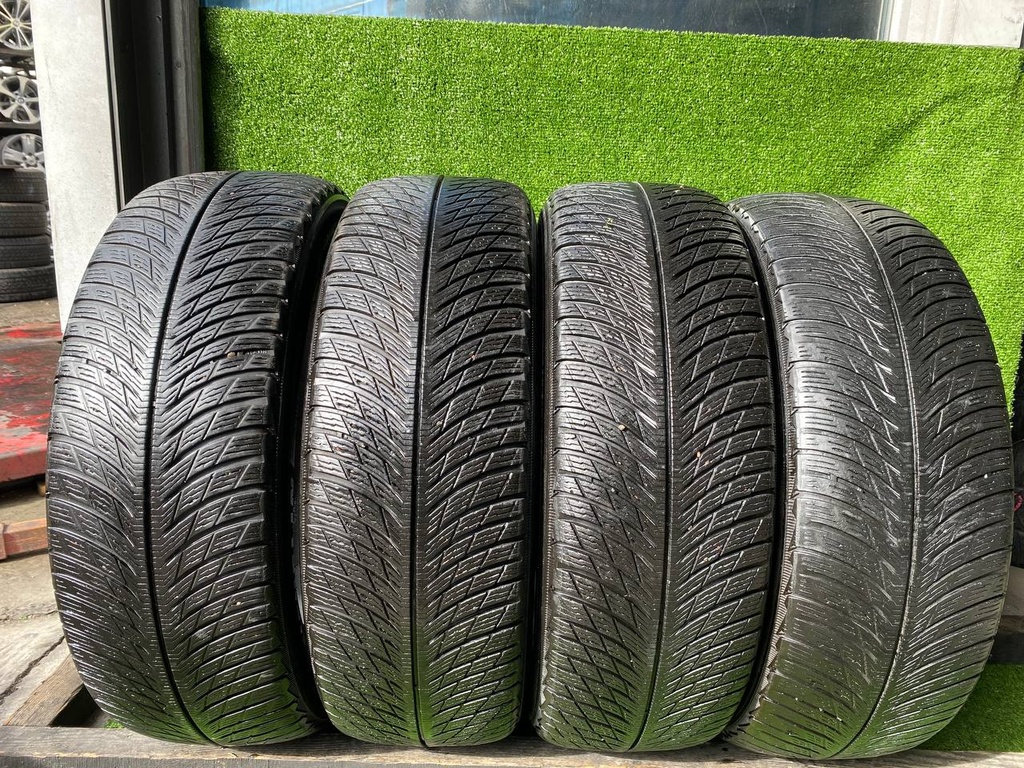 Шина 225 60 R18 Michelin pilot 5 SUV Зимові -